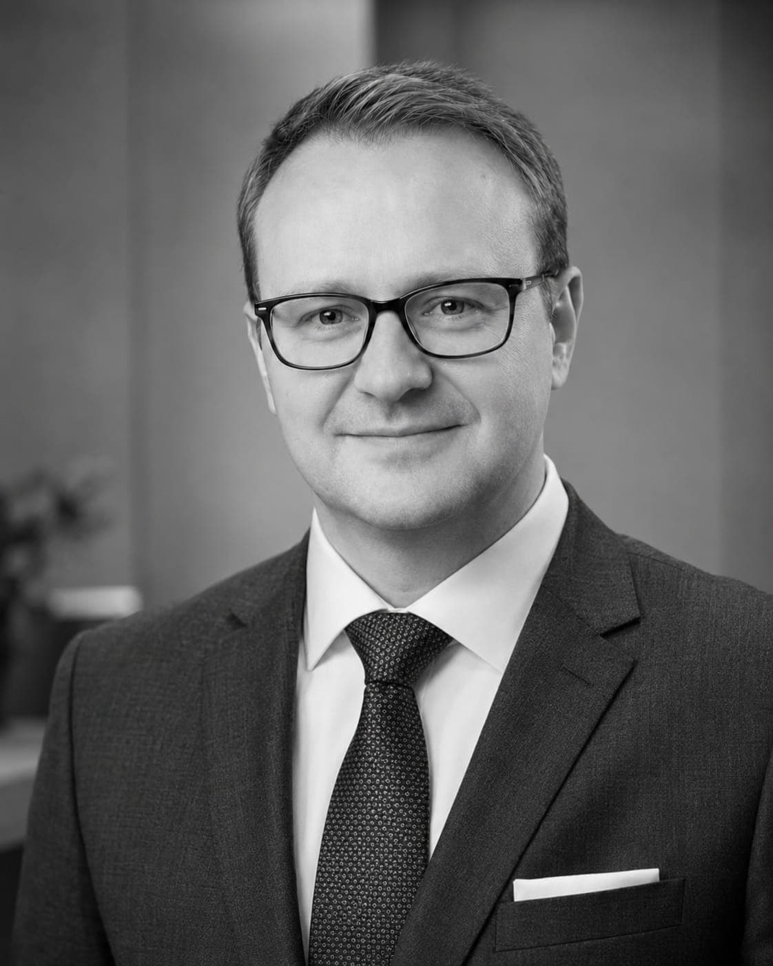 Porträt von Vitalij Dippel, Geschäftsführer – Elektrotechnik